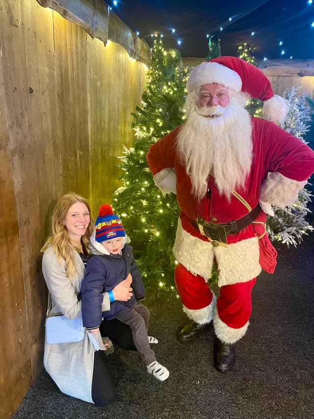 Meet Santa at Windsor on Ice